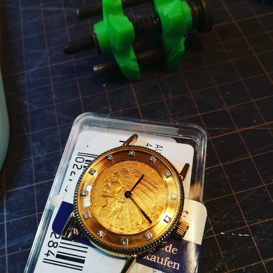 コインウォッチの修理　クォーツ腕時計の使用方法